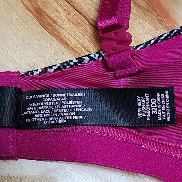 Victoria’s Secret Lace Demi Bra Womens 32DD Pink Black Plaid Underwire Very Sexy - Picture 10 of 10